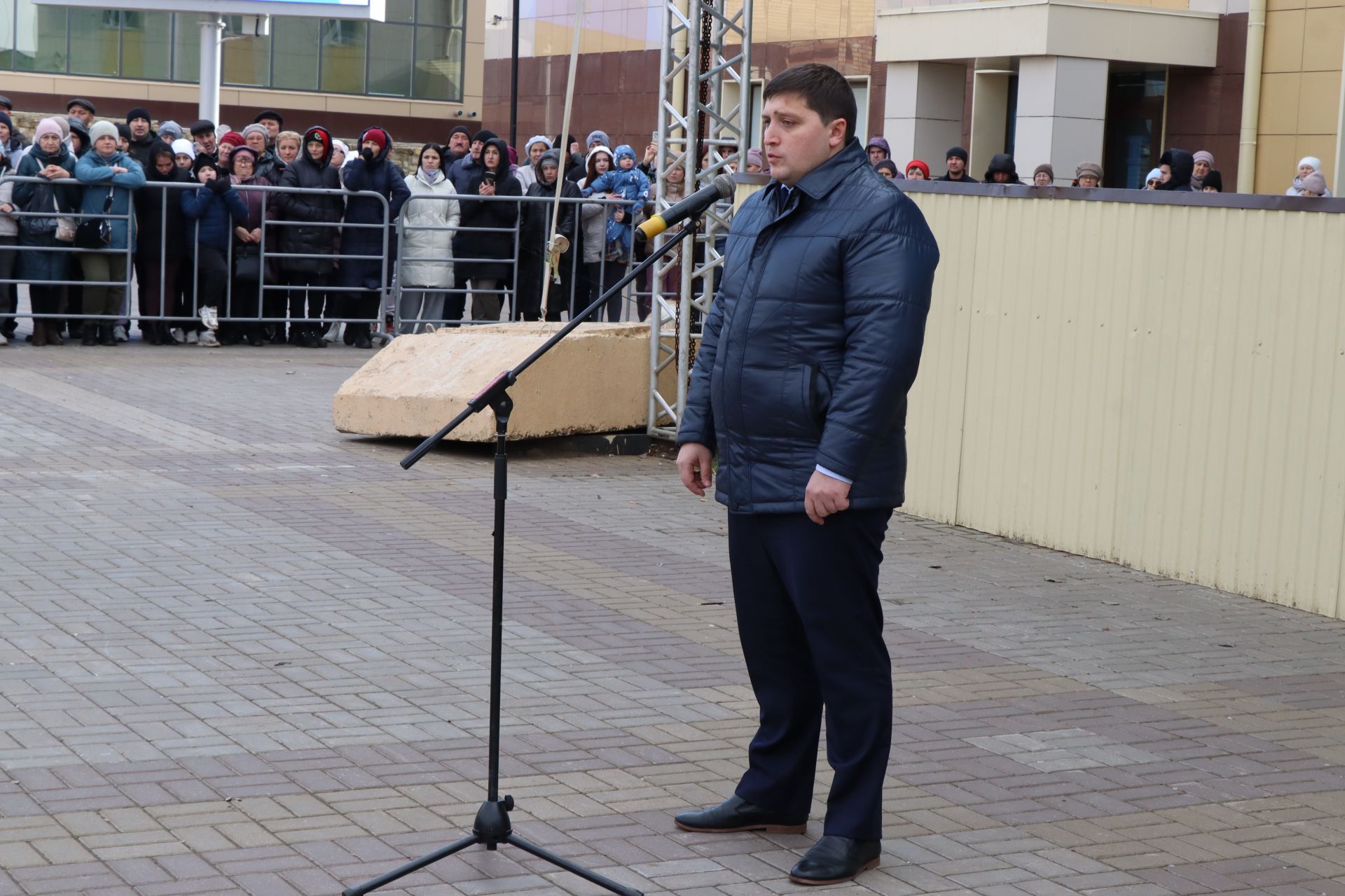 Радмир Беляев: «Возвращайтесь живыми-здоровыми и с победой! Мы будем ждать вас!»