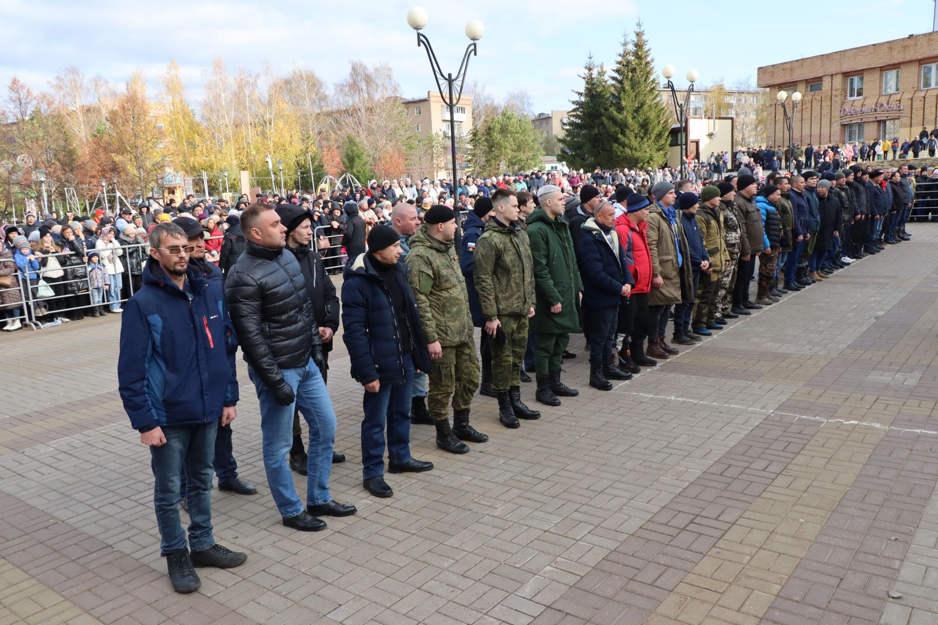 Радмир Беляев: «Возвращайтесь живыми-здоровыми и с победой! Мы будем ждать вас!»