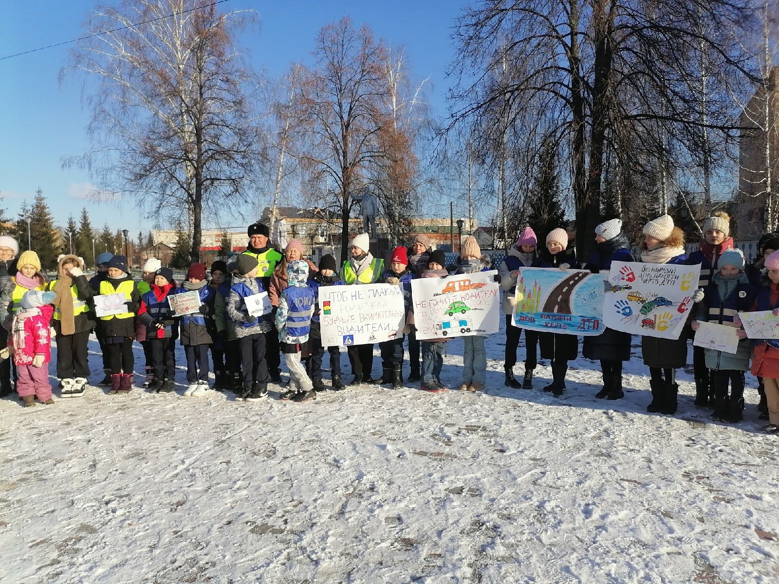 Юные менделеевцы за жизнь без ДТП