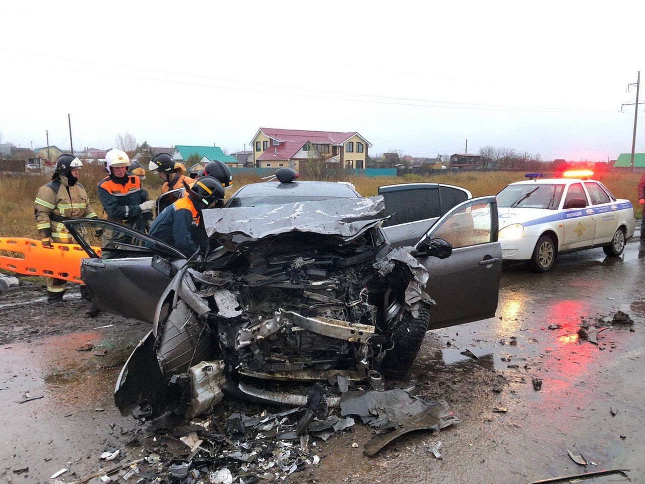 В лобовом столкновении автомобилей погибли два человека