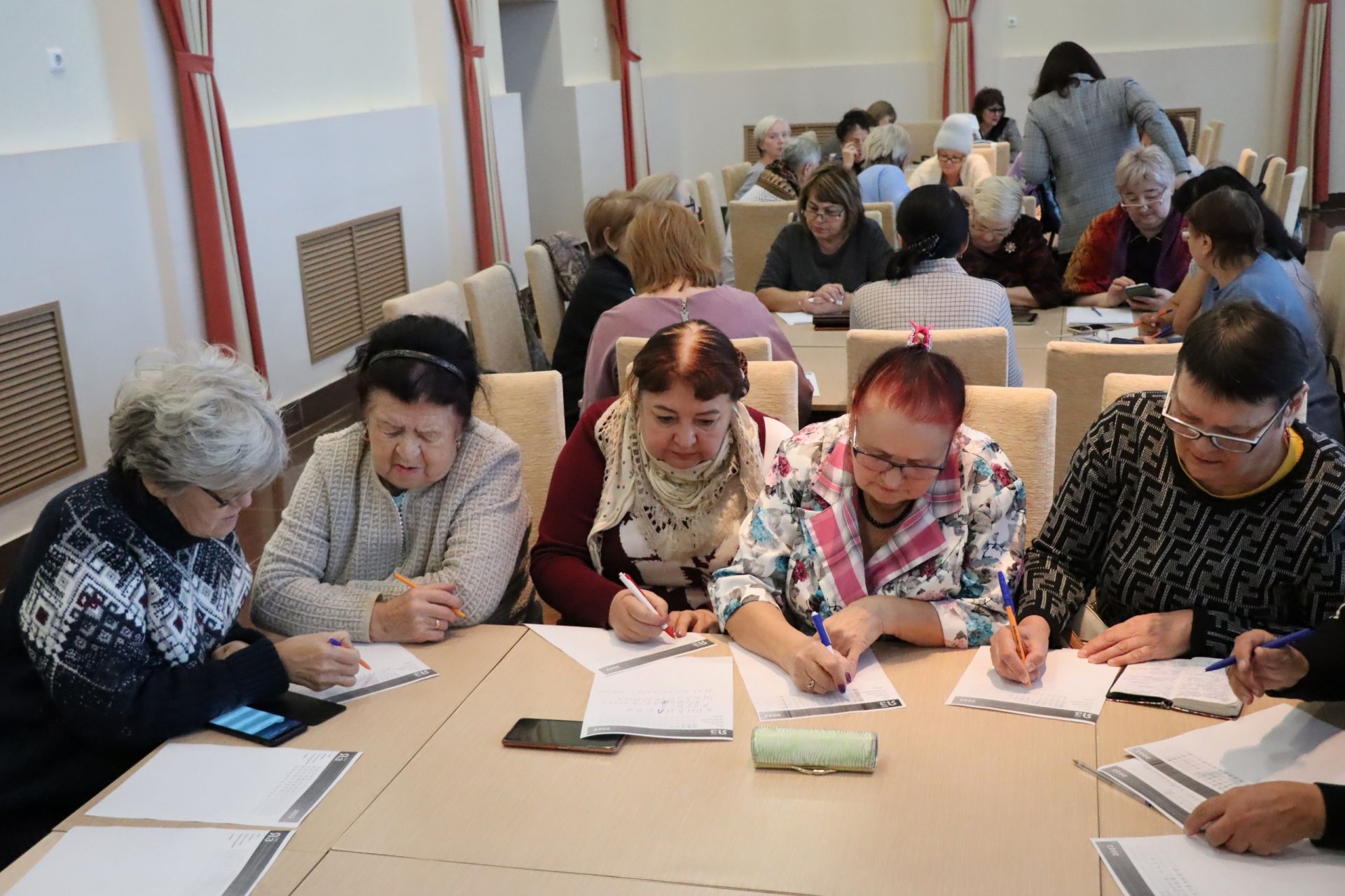 Менделеевцы написали диктант на татарском языке