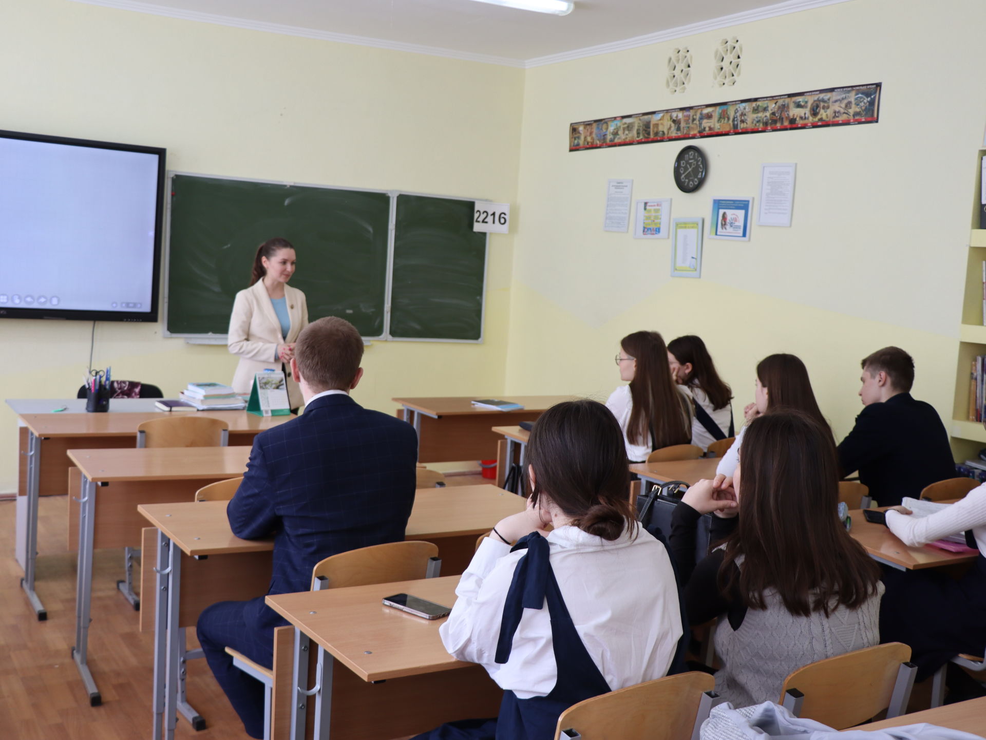 Менделеевские школьники познакомились с деятельностью редакции на классных часах