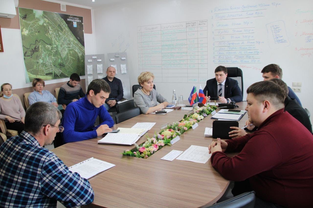 В Менделеевске активно продолжаются приемы граждан с руководителем района