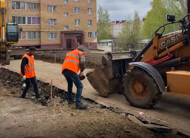 В Менделеевске приступили к работам по президентской программе «Наш двор»