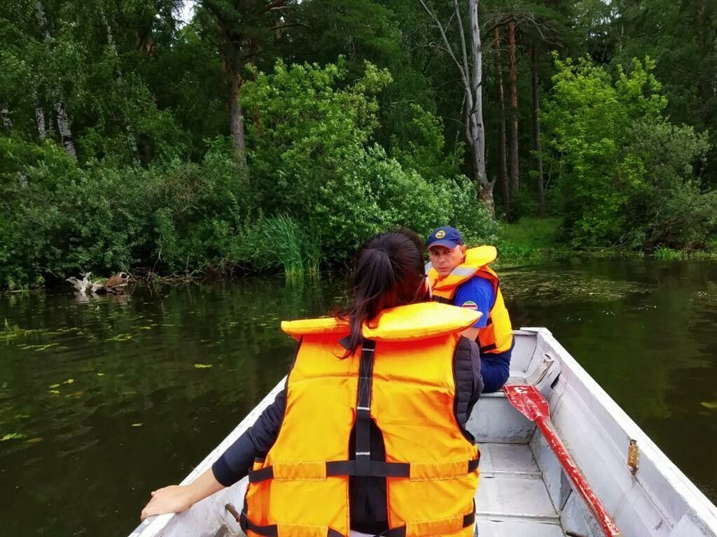 Спасатели обнаружили тело мужчины, утонувшего в озере