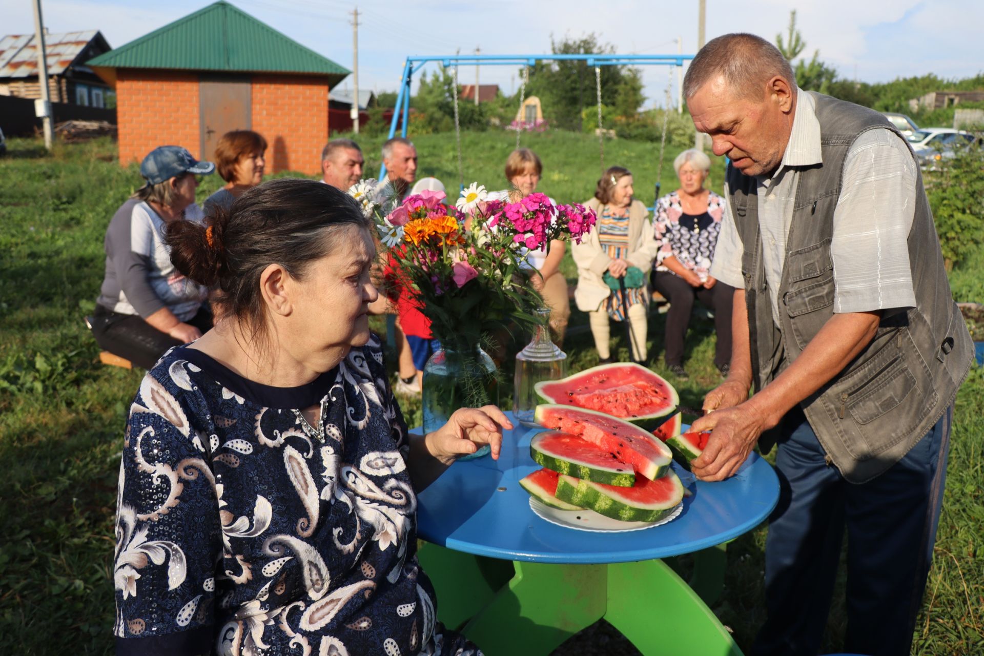 В Бондюге весело и дружно провели праздник двора