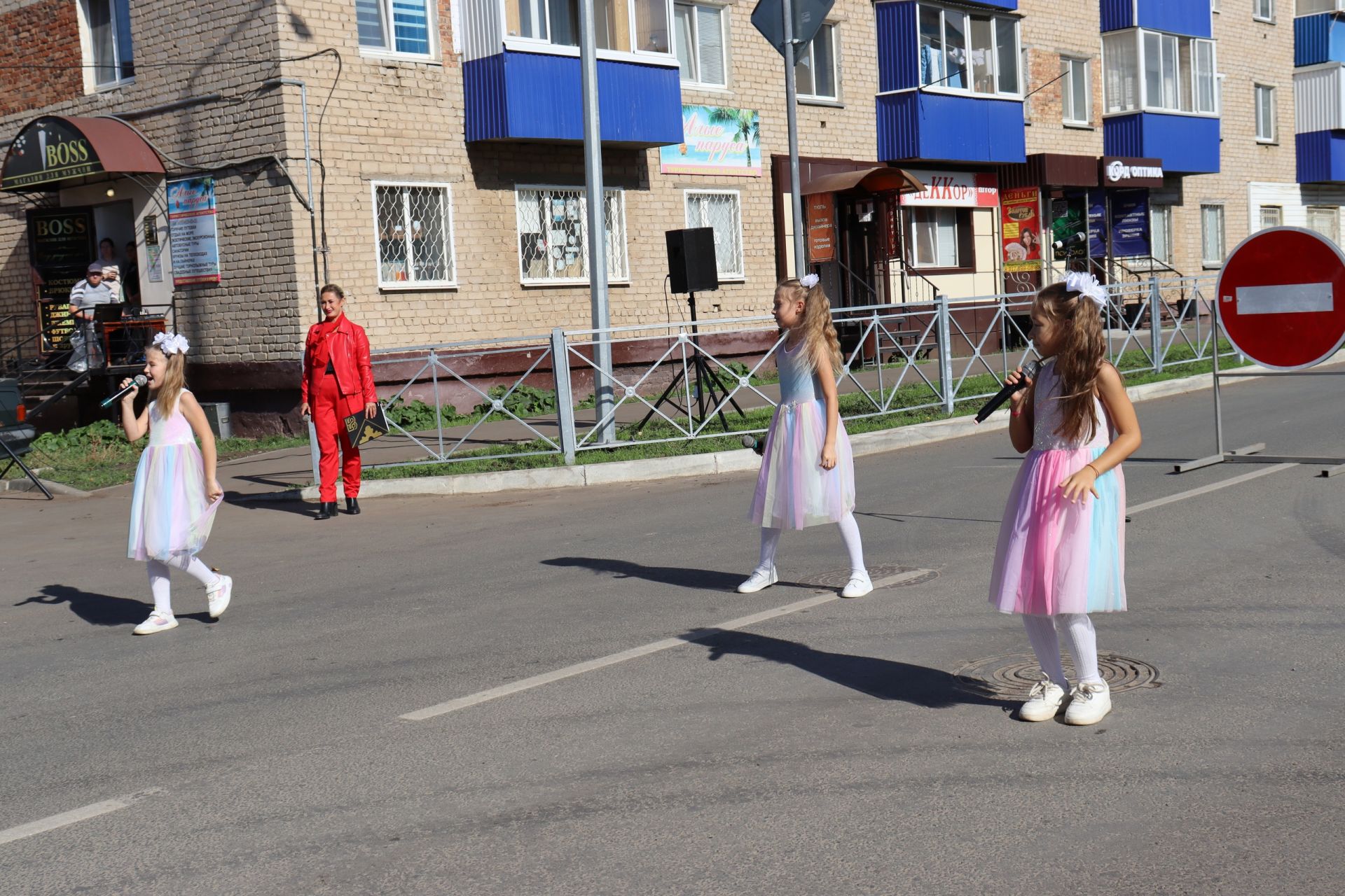 В Менделеевске открыли три новые дороги