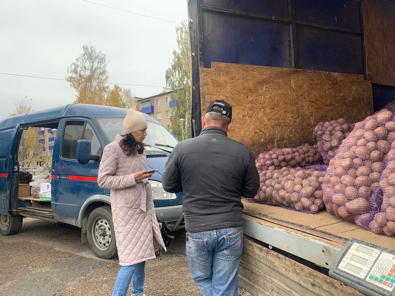 В Менделеевске продолжаются сельхозярмарки