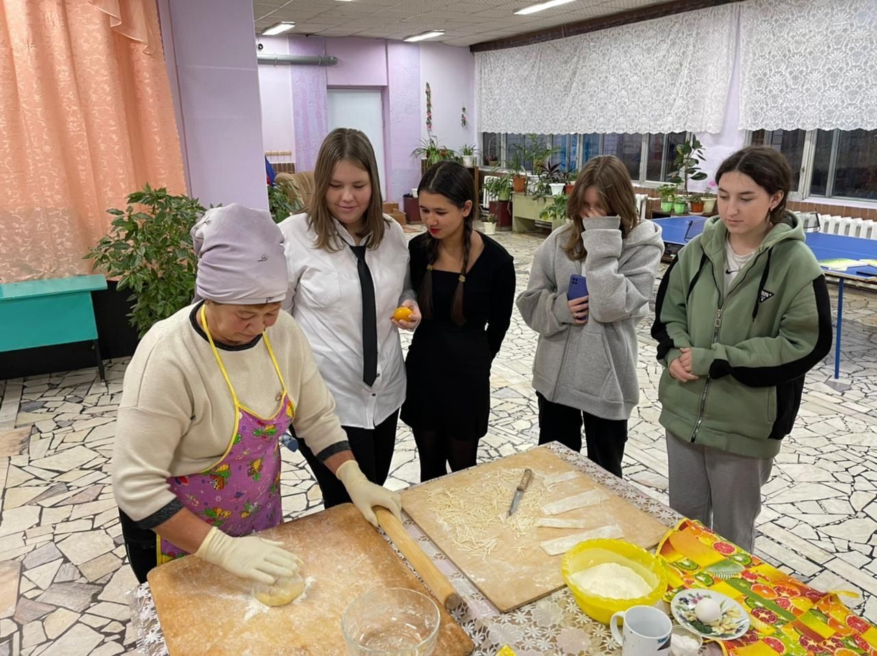 В Тихоновском СДК прошёл мастер-класс по приготовлению домашней лапши