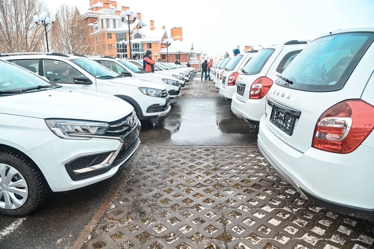 Учреждения культуры города Менделеевск получили ключи от нового автомобиля