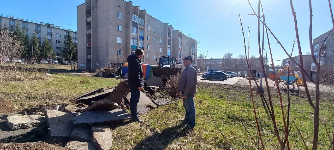 В Менделеевске начались работы по республиканской программе «Наш двор»