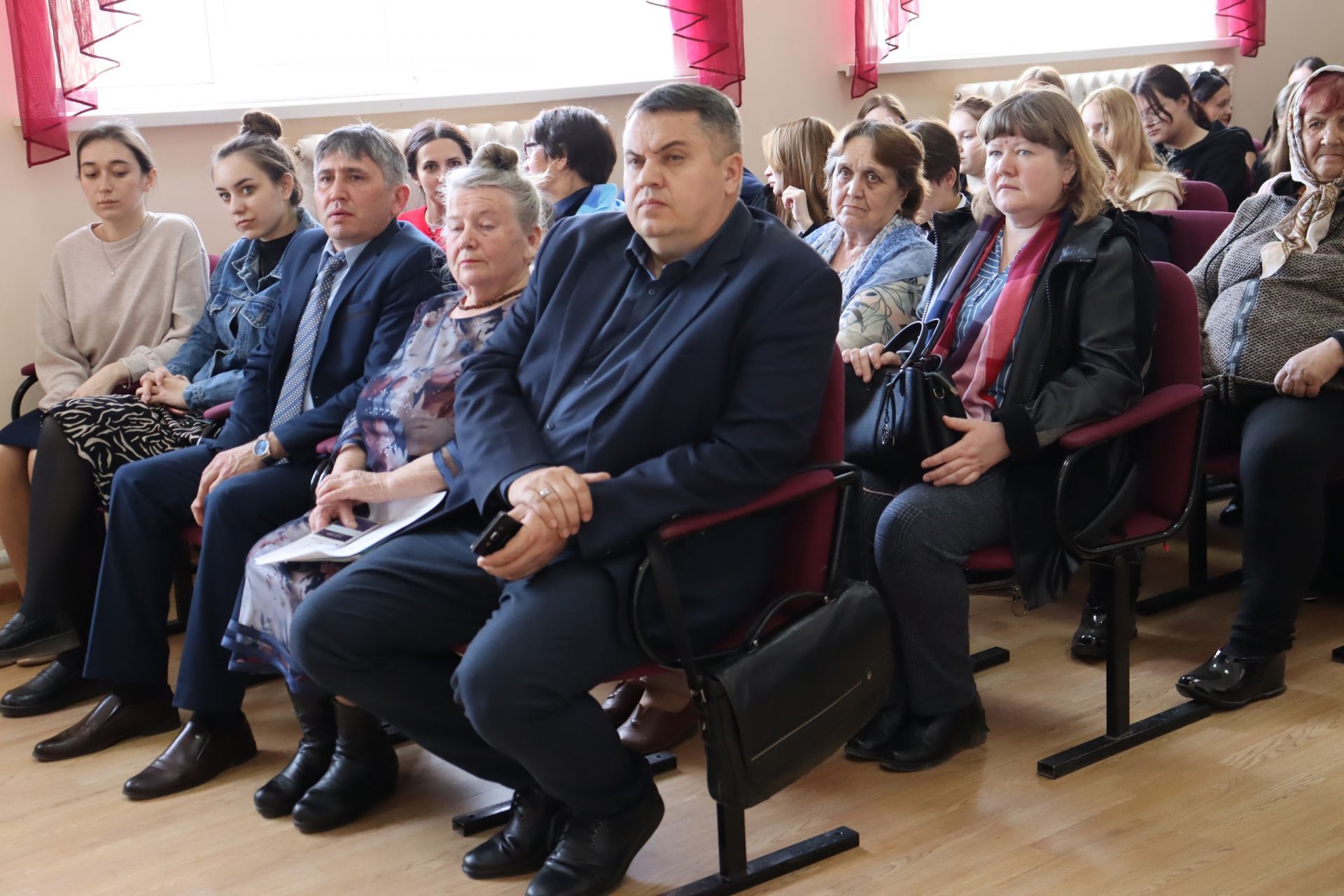 Менделеевцам рассказали об известных людях города