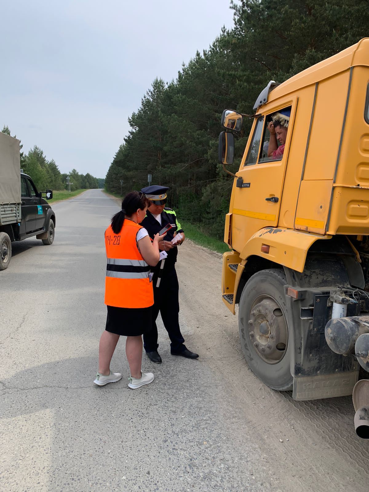 Сотрудники ГИБДД Менделеевска провели проверки на железнодорожных переездах