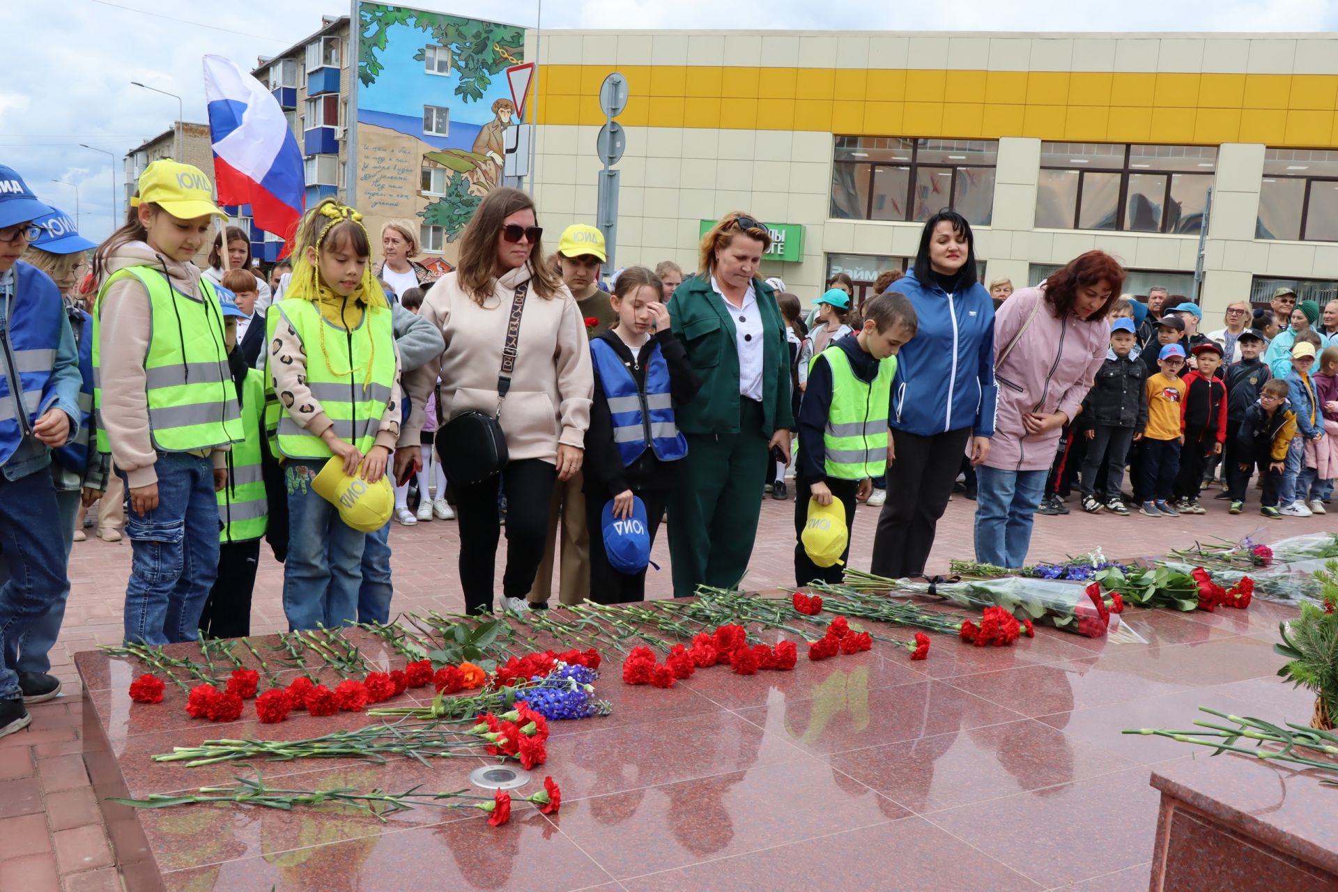 В Менделеевске почтили память участников Великой Отечественной войны