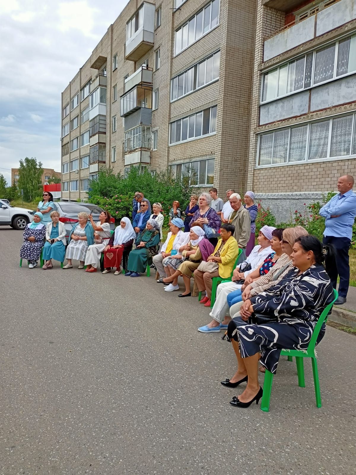 В Менделеевске состоялось открытие скульптуры, посвящённой семье Тимергалеевых