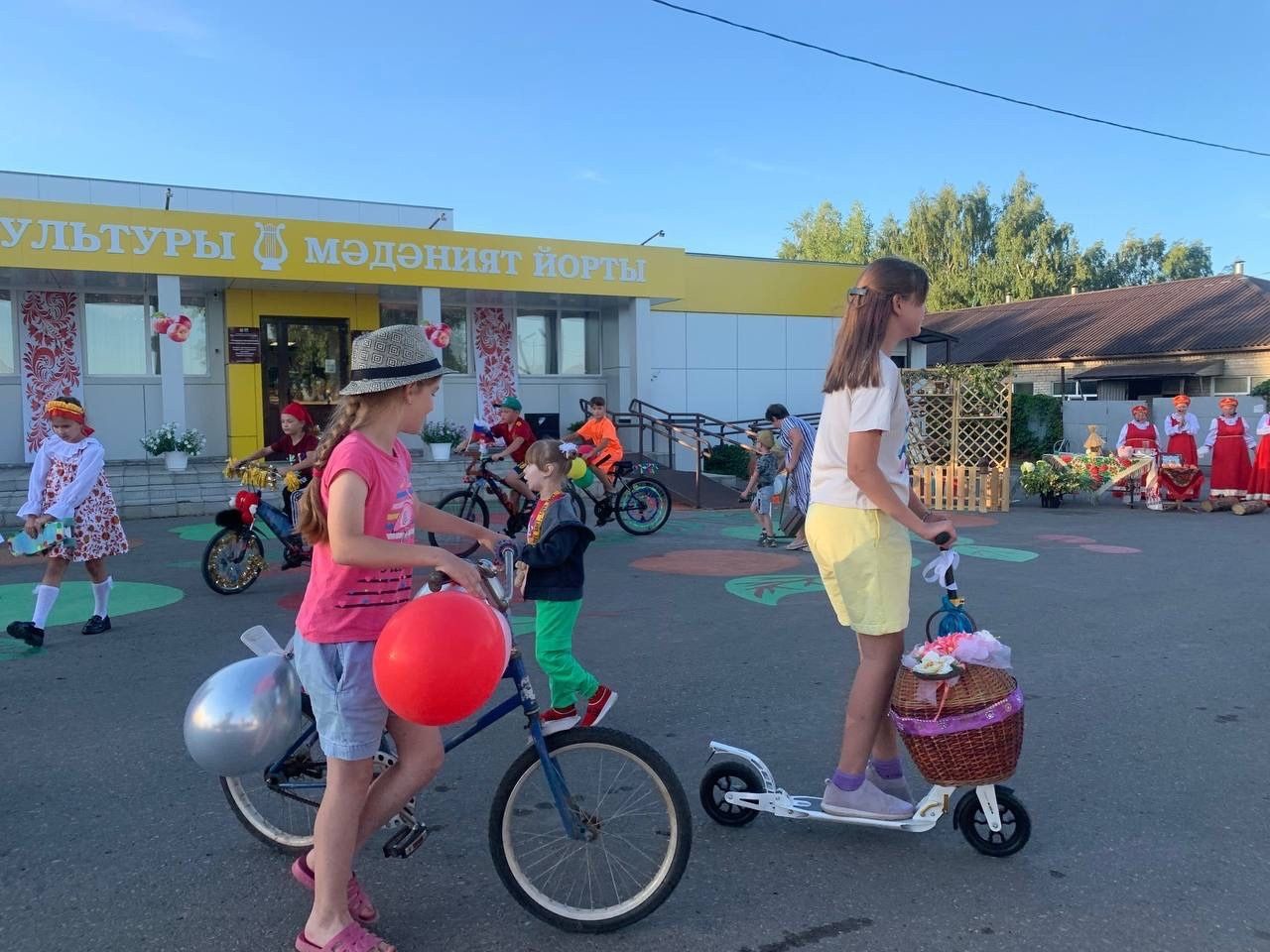 В Тат.Челнах прошел Яблочный Спас