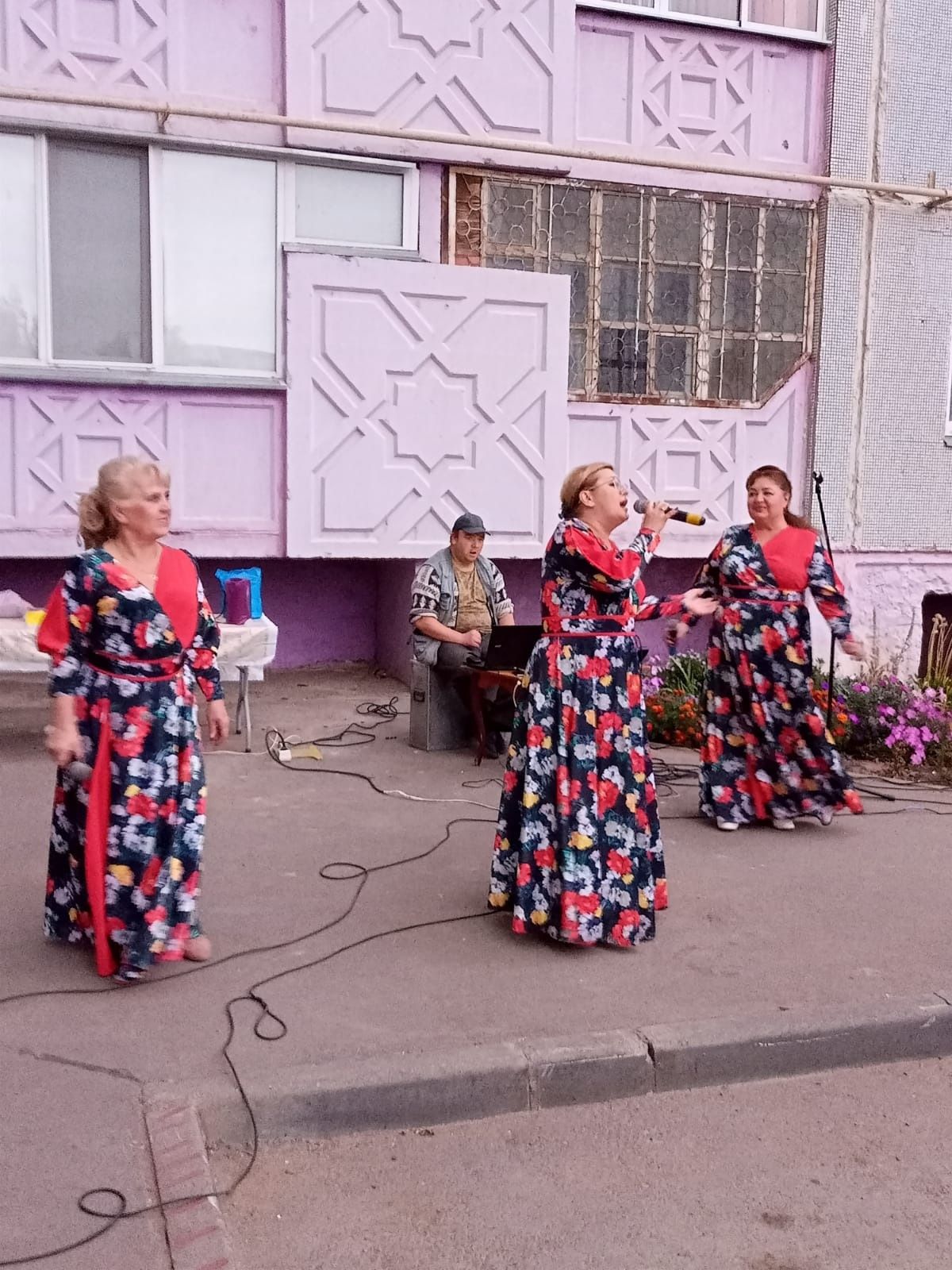 В Менделеевске состоялся праздник двора