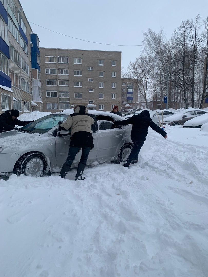 Неравнодушные менделеевцы выходят на борьбу с природной стихией