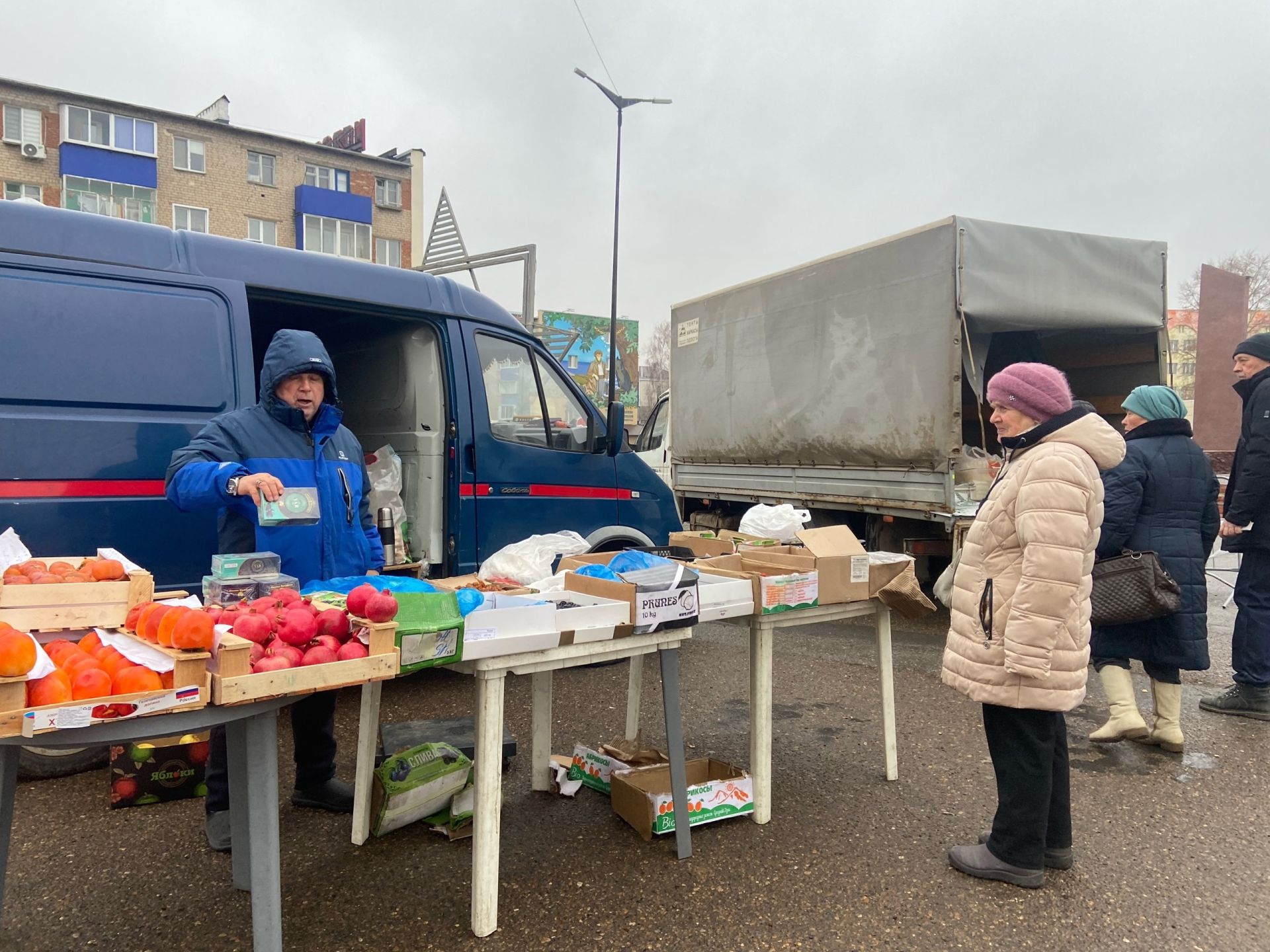 В Менделеевске проходят сельхозярмарки