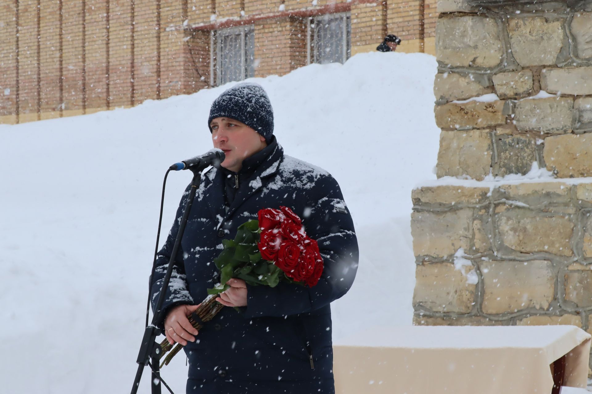 190-летие со дня рождения Дмитрия Менделеева менделеевцы отметили митингом-флешмобом