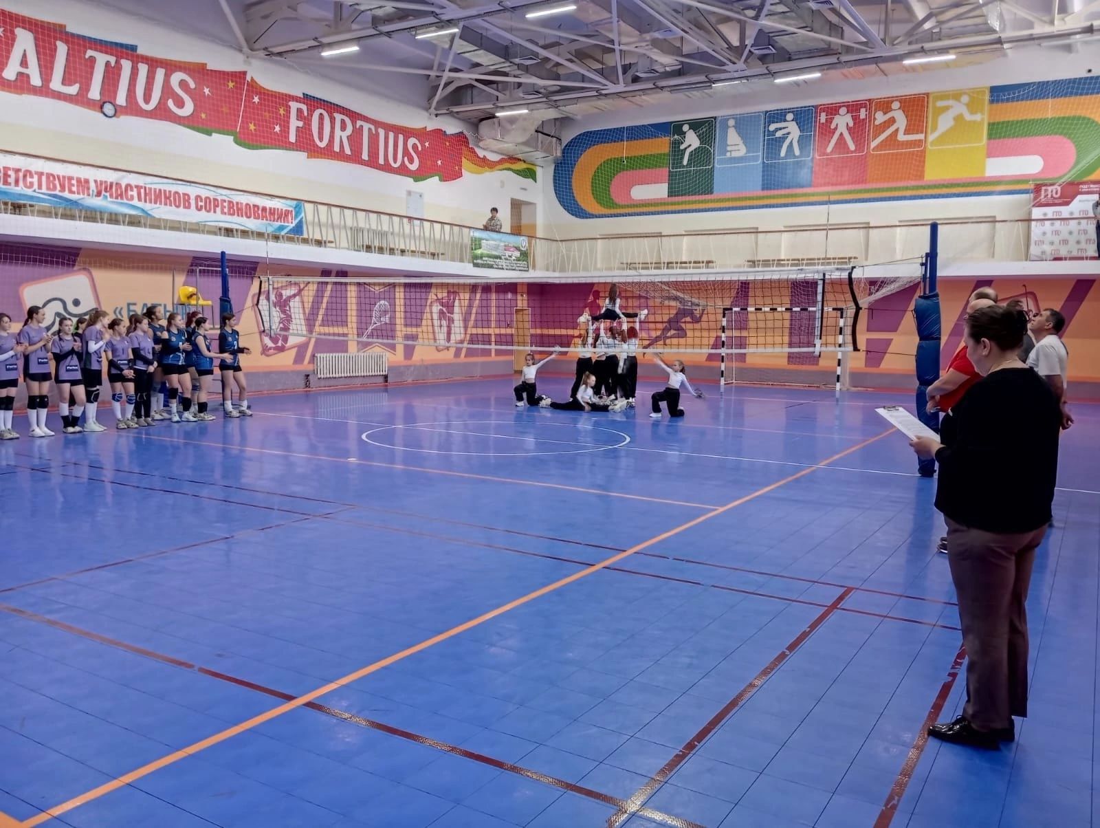 В Менделеевске проведён открытый турнир по волейболу на Кубок СШ «Батыр»