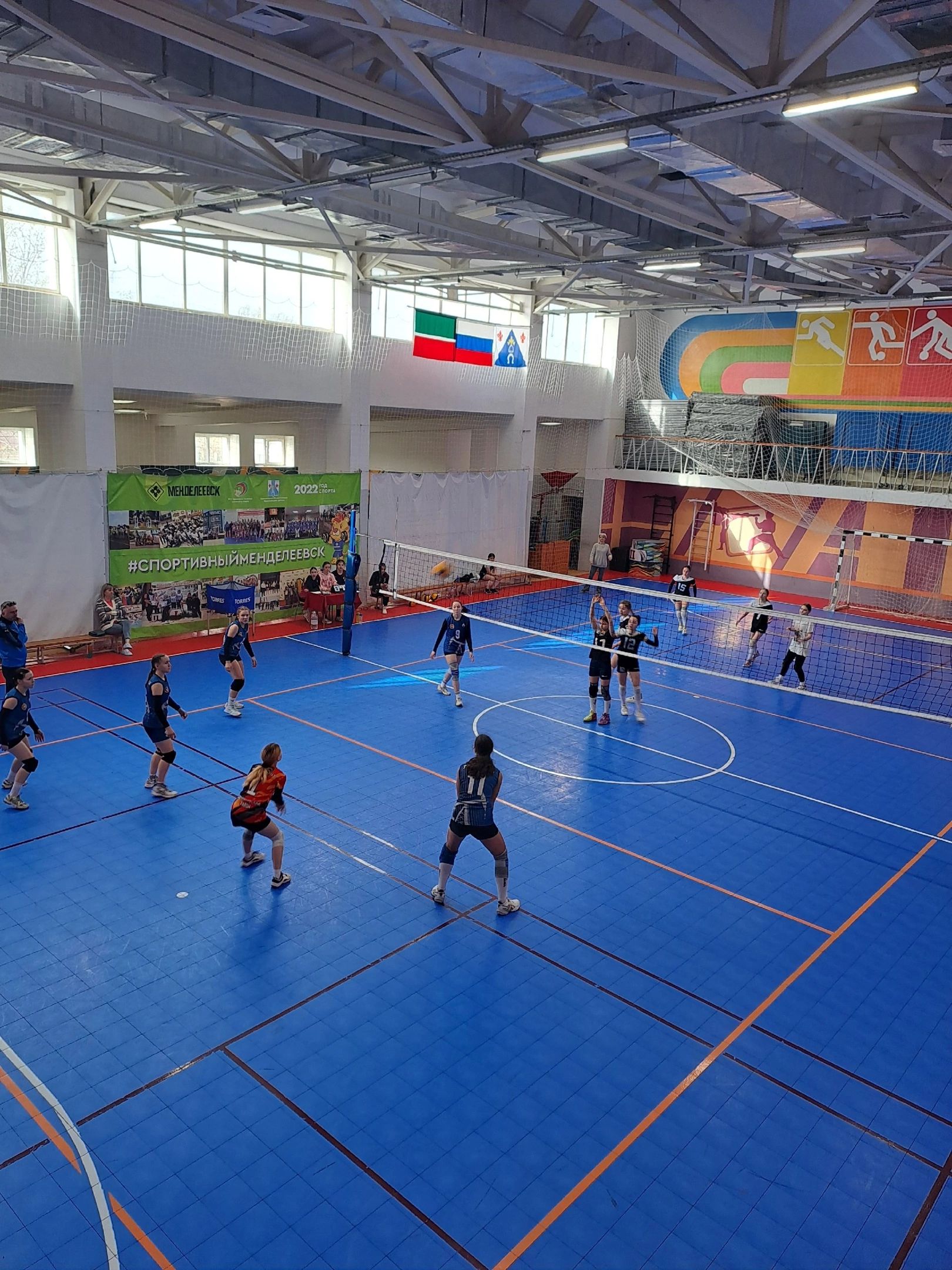 В Менделеевске проведён открытый турнир по волейболу на Кубок СШ «Батыр»
