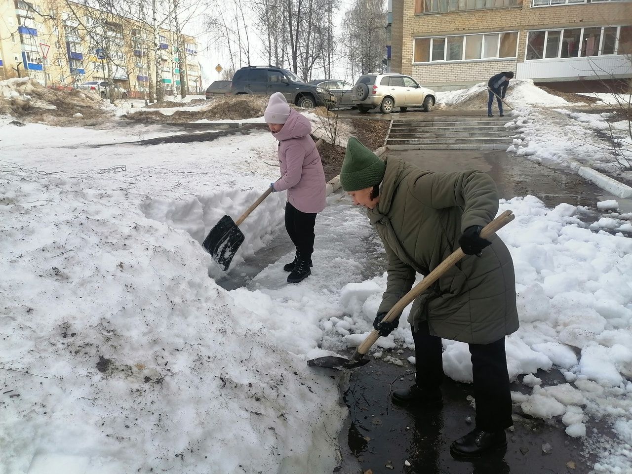 Коллектив «Менделеевских новостей» присоединился к экологическому двухмесячнику