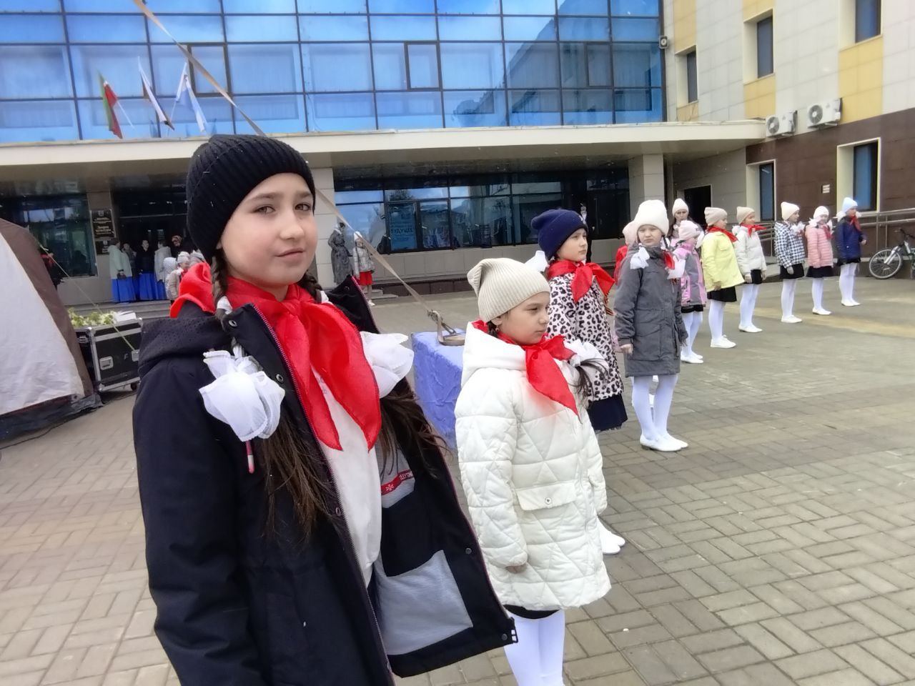 В Менделеевске театрализованную хореографическую композицию посвятили Великой Победе