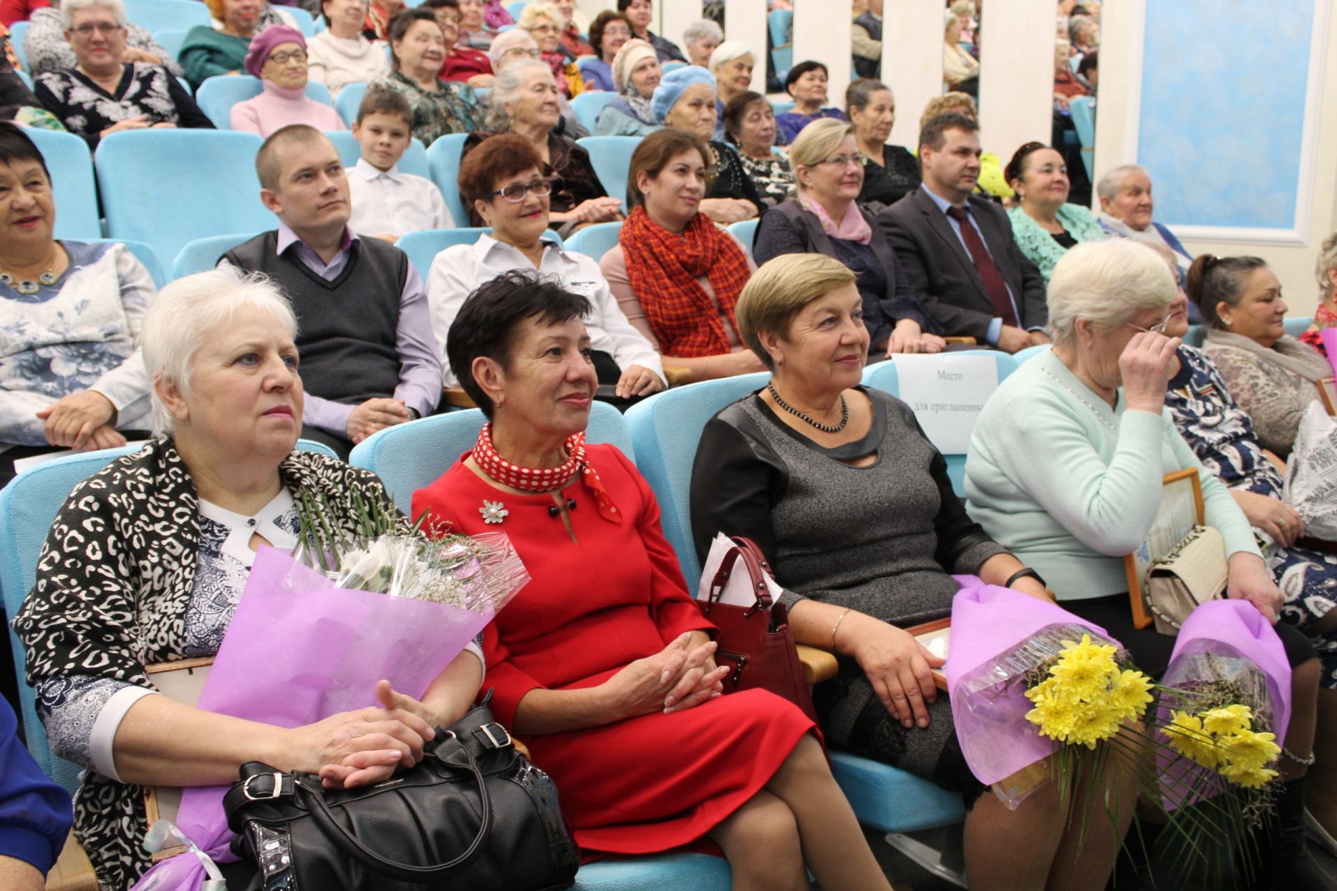 Завершился Месячник пожилых людей в Менделеевске