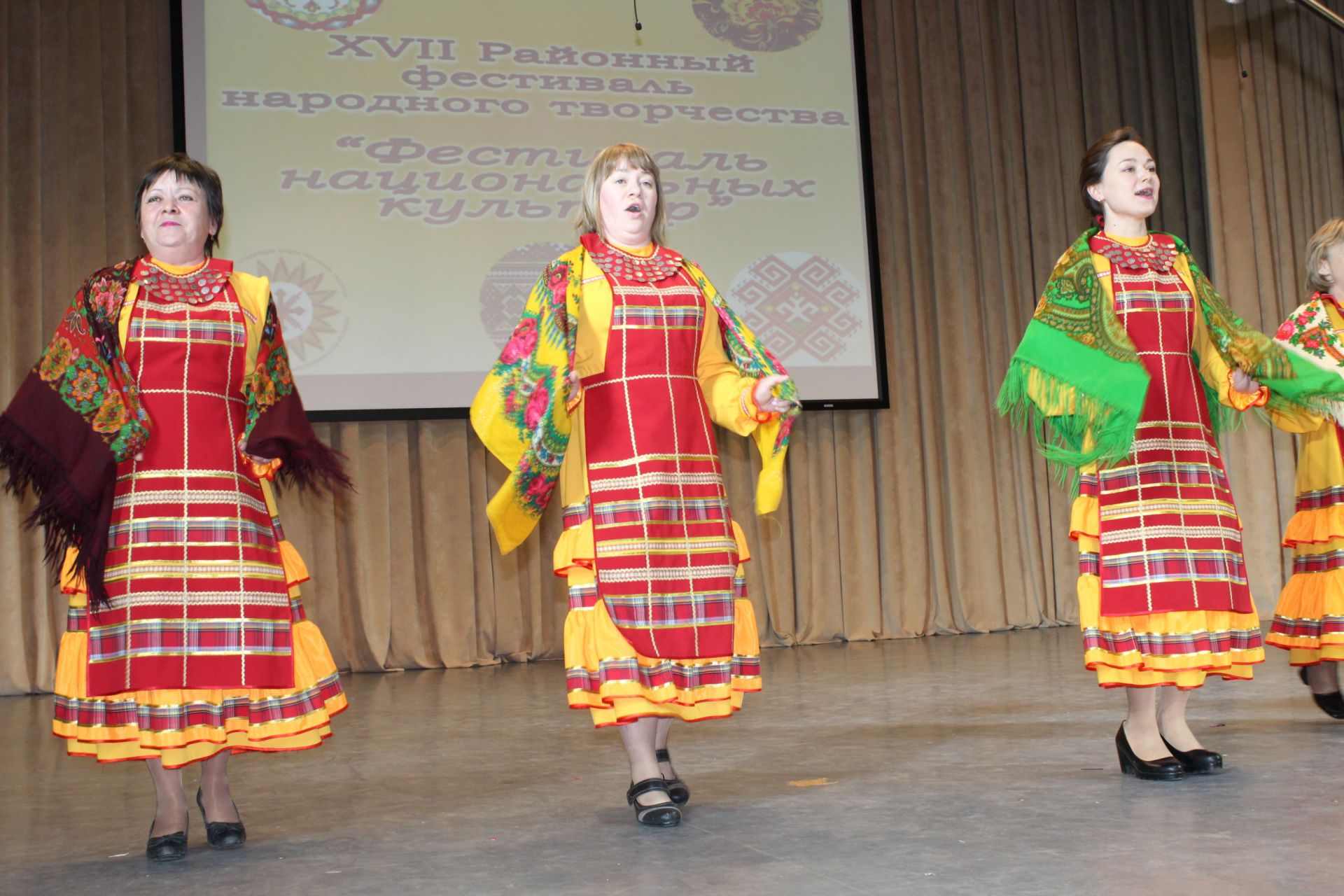 Гала – концерт районного фестиваля народного творчества