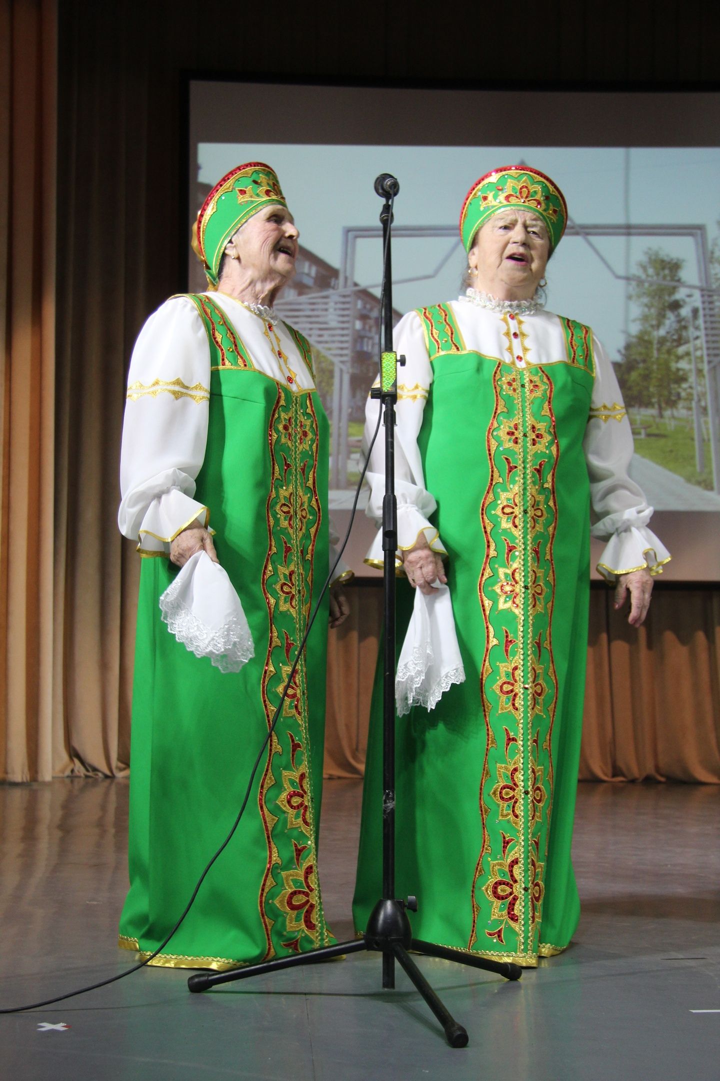 Химический завод имени Л. Карпова на районном фестивале народного творчества - 2019