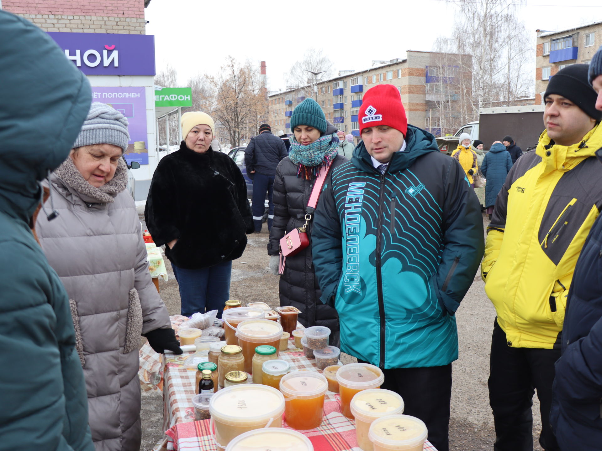 Первая весенняя сельскохозяйственная ярмарка