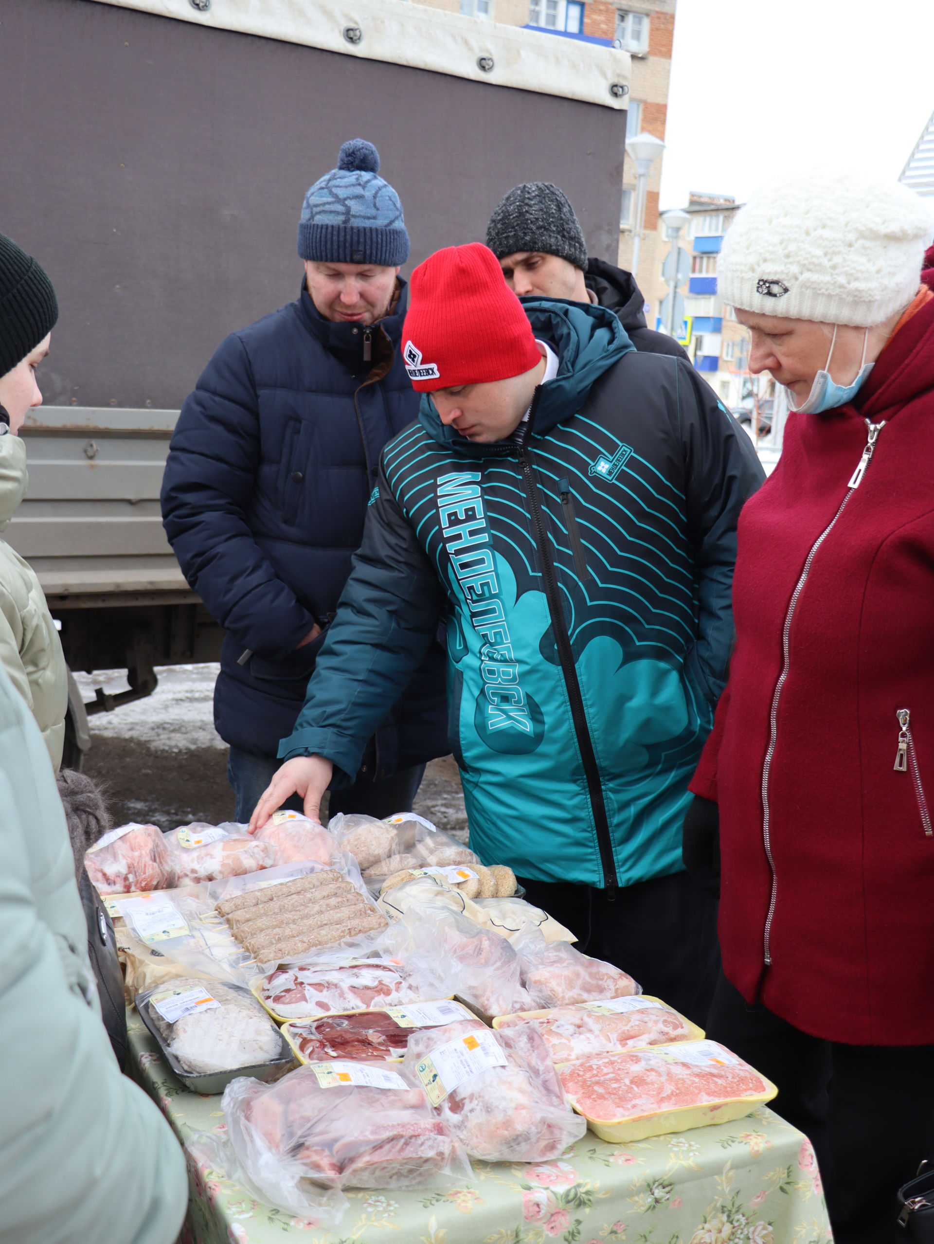 Первая весенняя сельскохозяйственная ярмарка