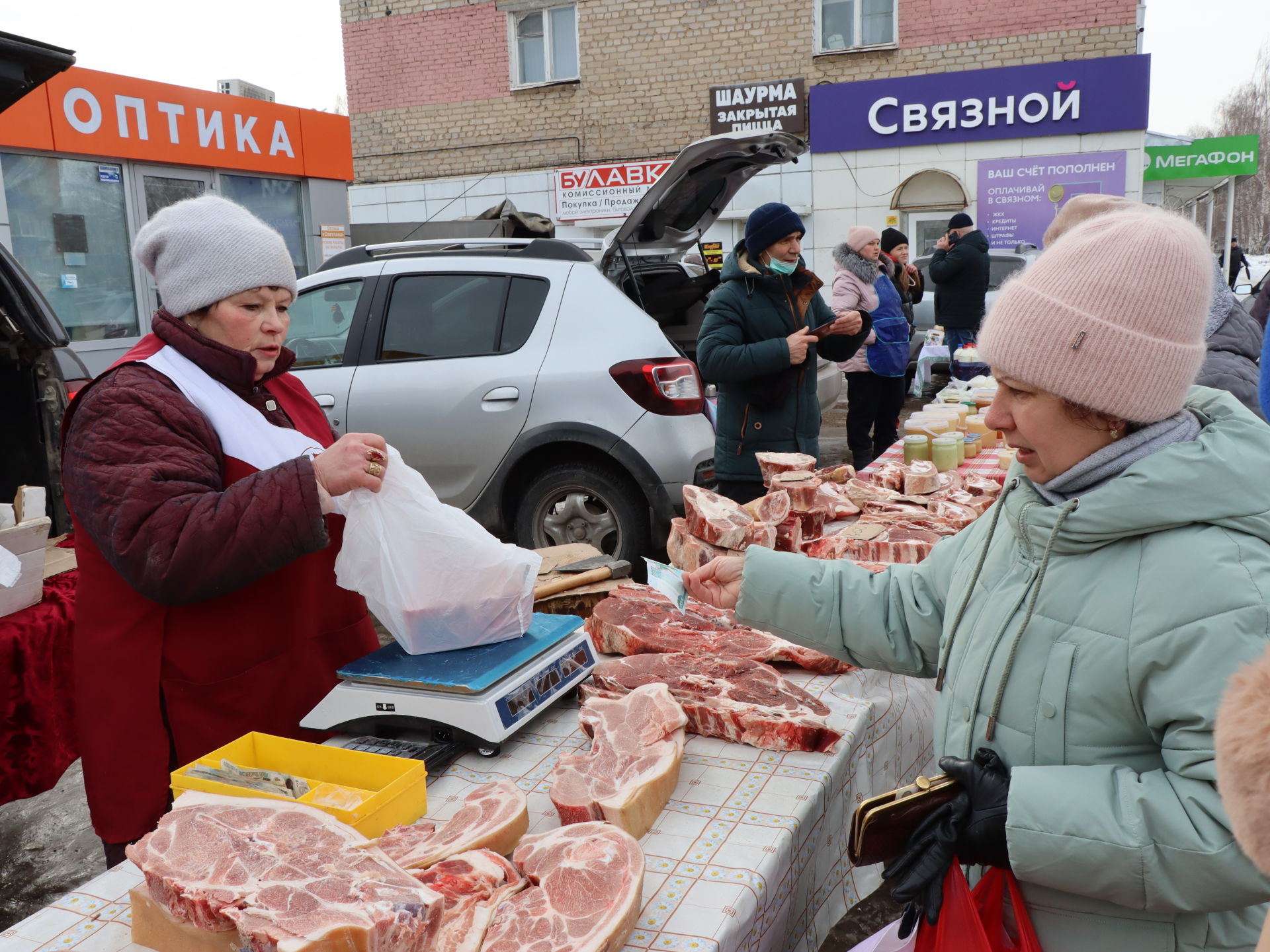 Первая весенняя сельскохозяйственная ярмарка