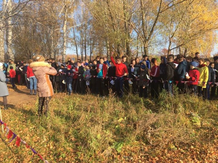 В Менделеевске прошли соревнования по спортивному ориентированию среди школьников