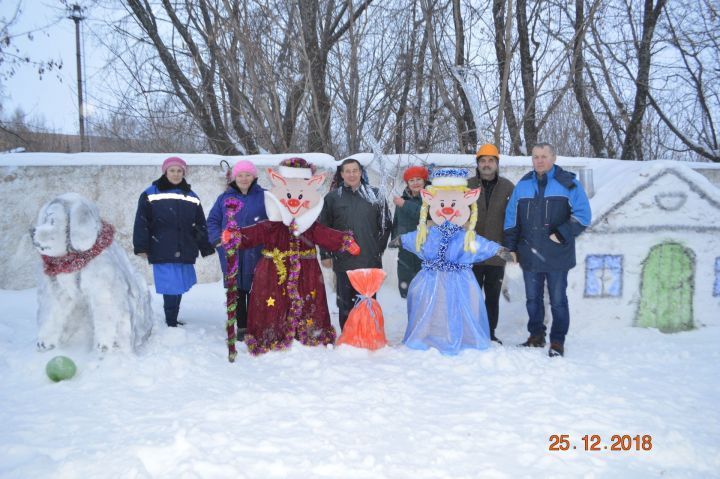 В районном конкурсе «Новогоднее оформление в 2018 году» в номинации «Лучший новогодний городок» объявлен победитель