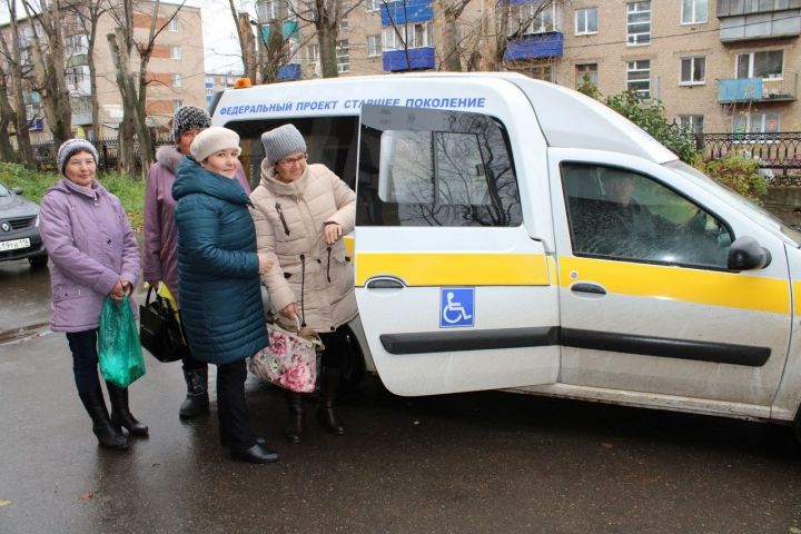 В Менделеевском районе реализуется проект «Старшее поколение»