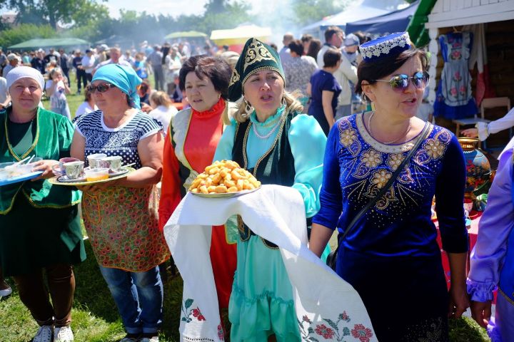 Конные скачки, конкур и народные подворья порадуют горожан на Сабантуе