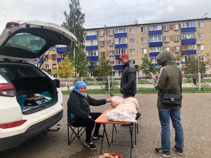 В Менделеевске проходят осенние ярмарки