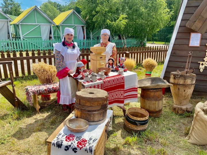 Менделеевский район представляет свое подворье на республиканском Сабантуе в Казани