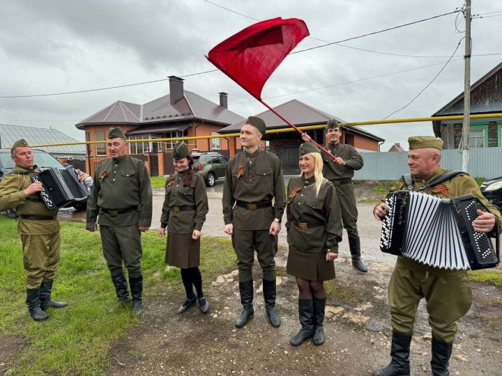 Радмир Беляев в преддверии 9 Мая встретился с ветераном и узницей концлагерей