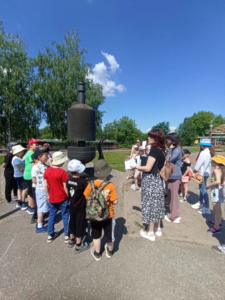 В Менделеевске провели викторину по ретро-фотографиям