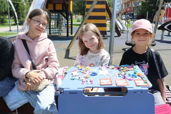 В Менделеевске прошла детская ярмарка