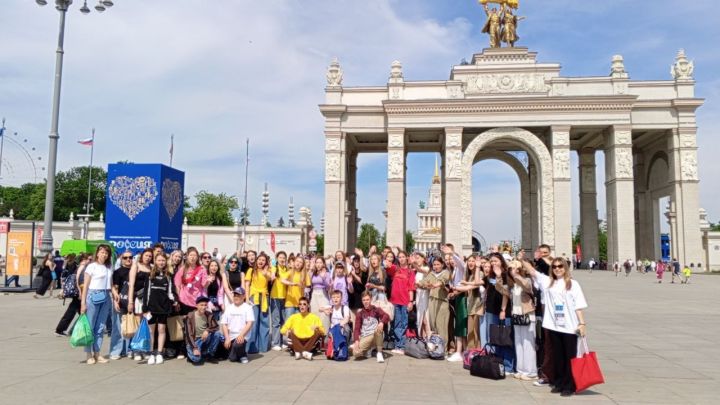 Первые Менделеевска в Москве