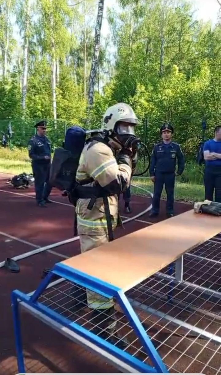 Менделеевец Юрий Косенович стал «Лучшим начальником караула Федеральной противопожарной службы»