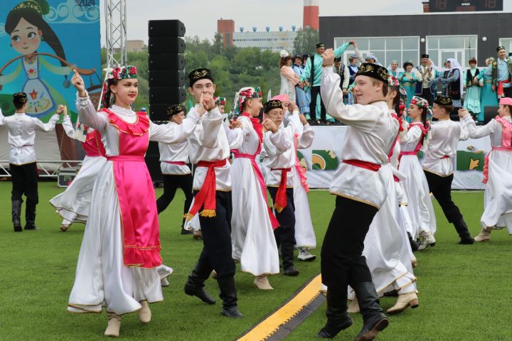 Национальные подворья, состязания, игры, концерт: менделеевцы весело, ярко и дружно отметили национальный татарский праздник Сабантуй