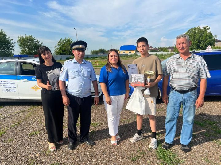 В Менделеевске состоялся районный конкурс «Юный водитель»