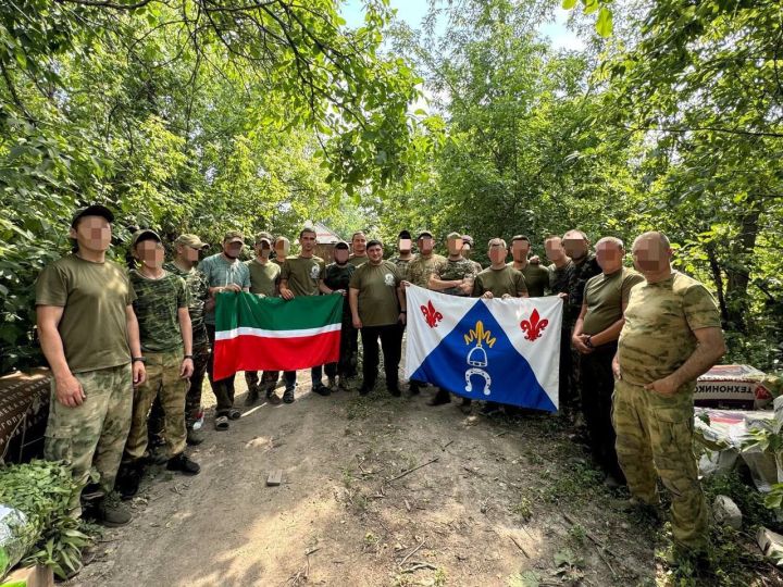 Глава Менделеевского района встретился с бойцами в зоне СВО