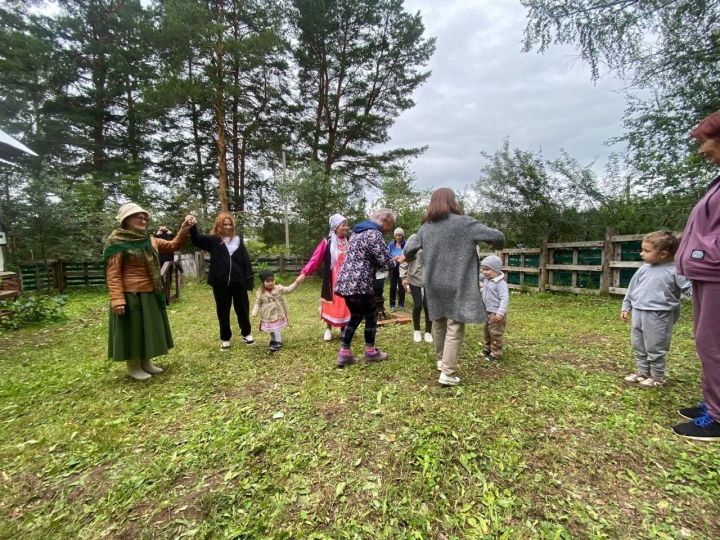 Праздник Яблочного Спаса прошел в Новом Кокшане