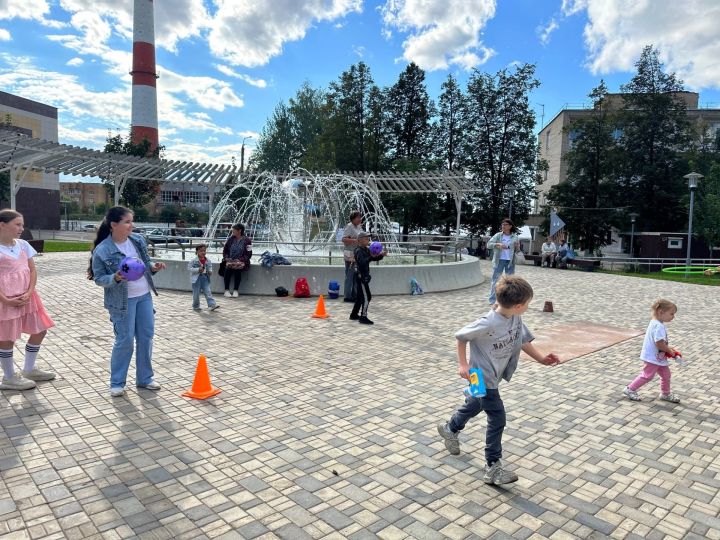 В Менделеевске организованы детские спортивные площадки